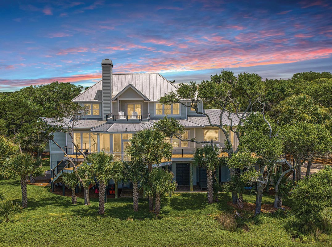 NEVER-ENDING OCEAN & BEACH VIEWS